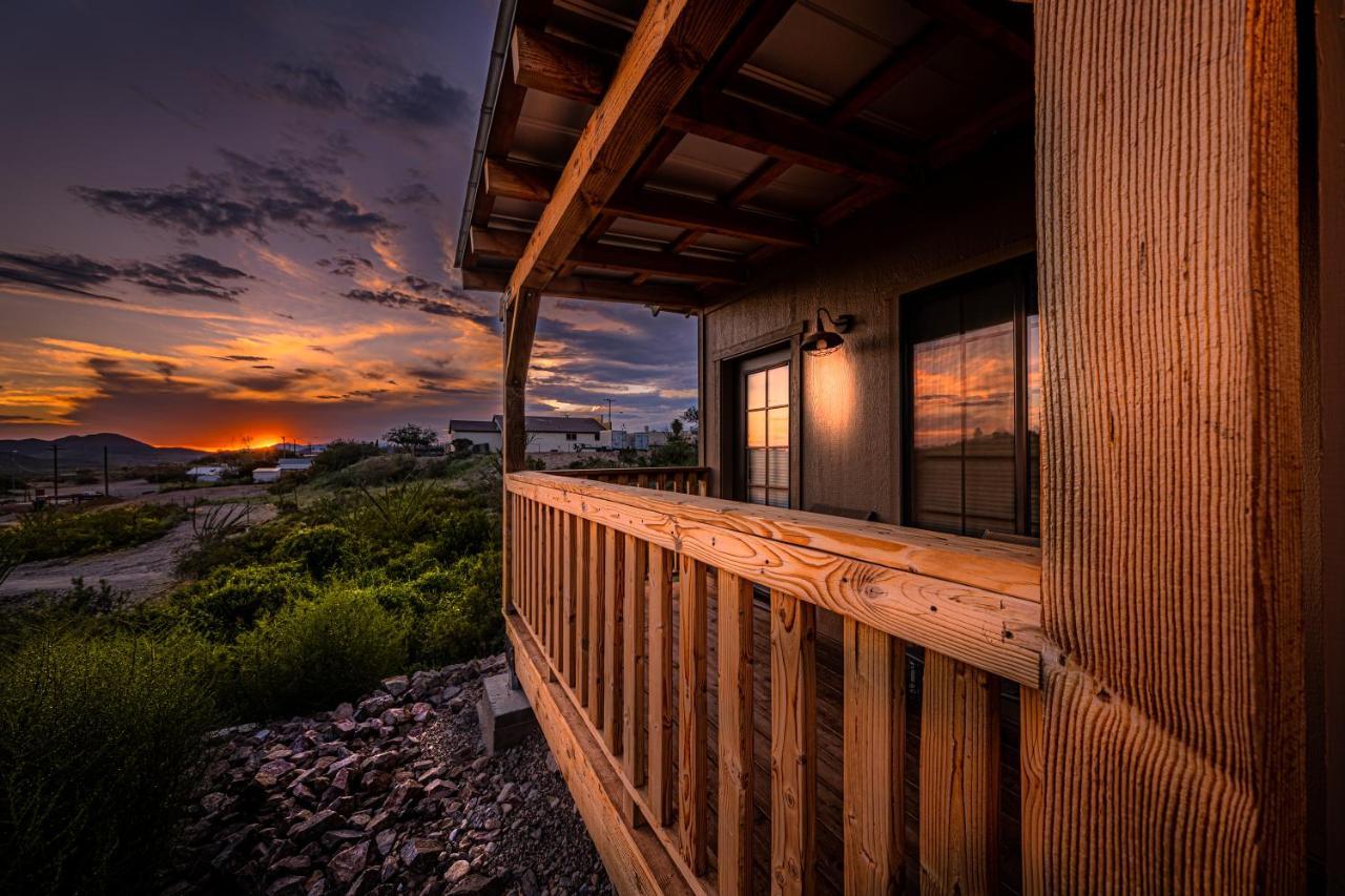 Miners Cabin #4 - King Bed - Private Balcony With Views Tombstone Bagian luar foto